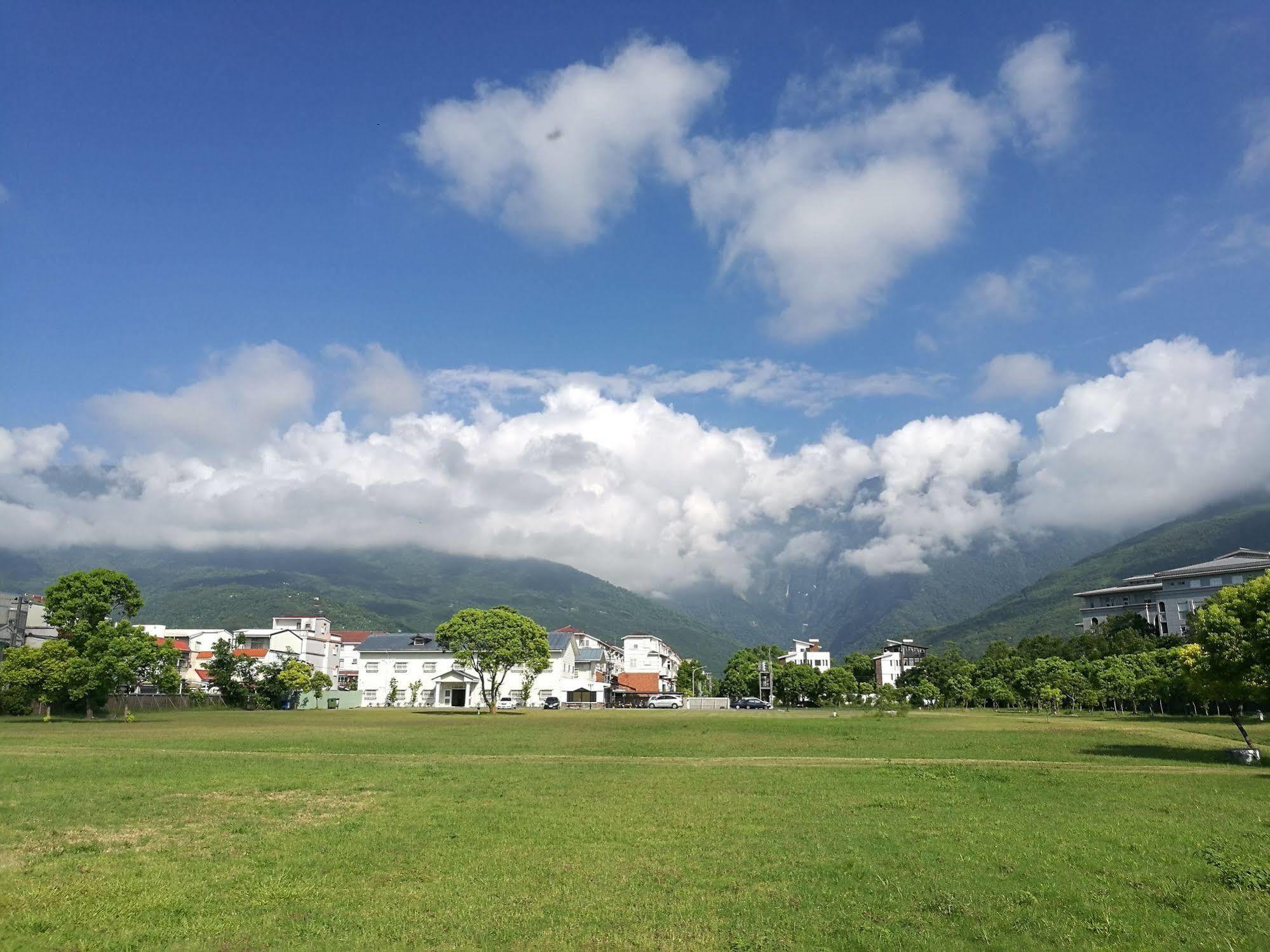 Oak Garden 旅館證號167 民宿證號1359 Hualien Exterior foto